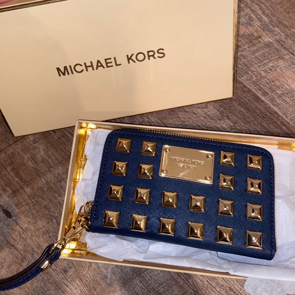 Michael Kors Wristlet